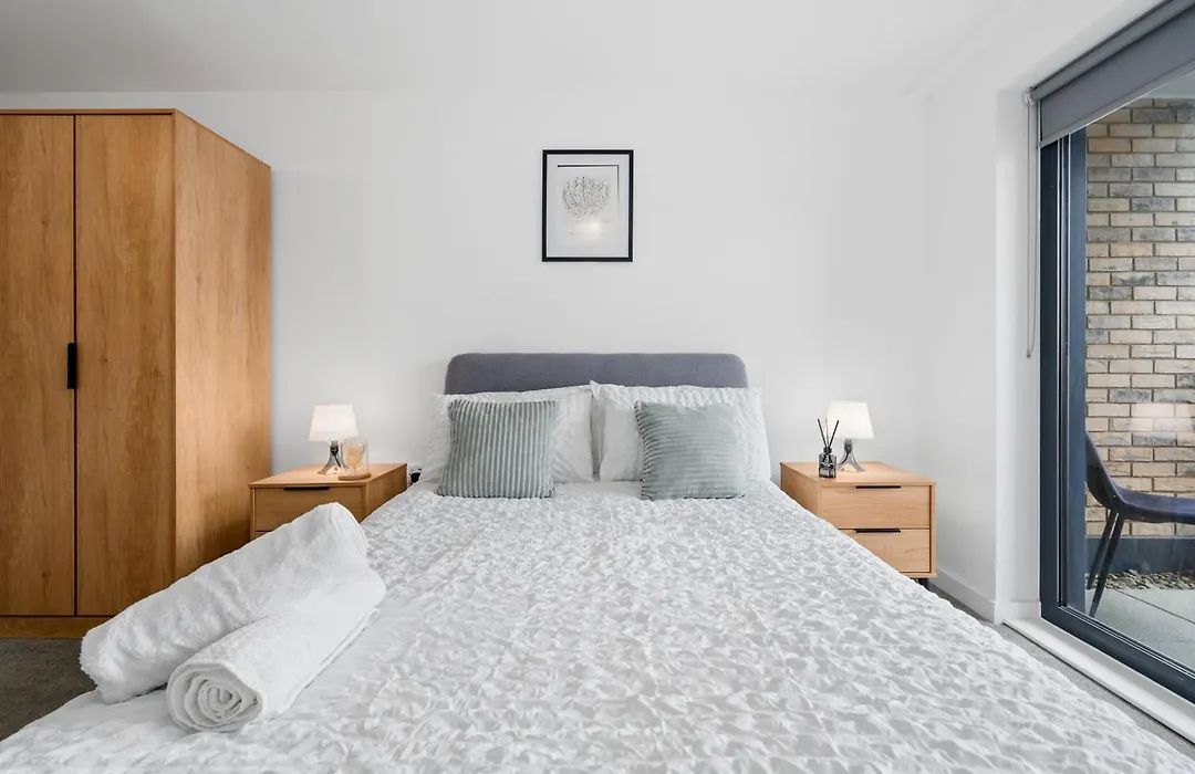 Harboview Haven Waterfront Apartment-1